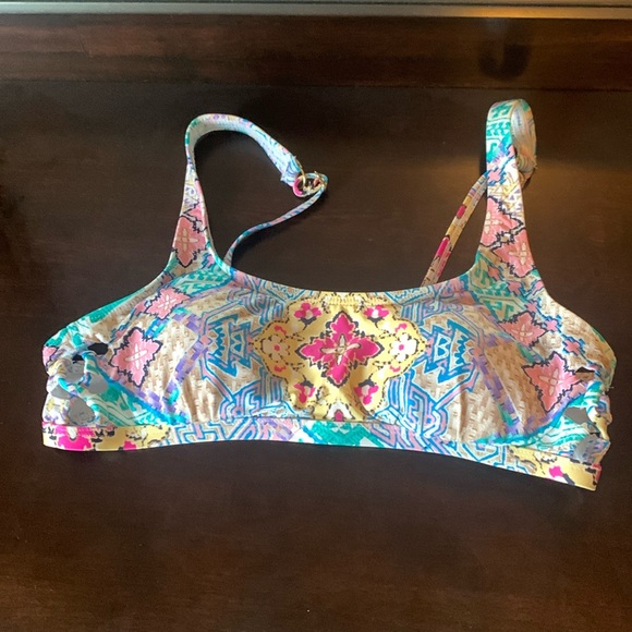 Multicolored Bikini Top Size Small EUC - Picture 1 of 3